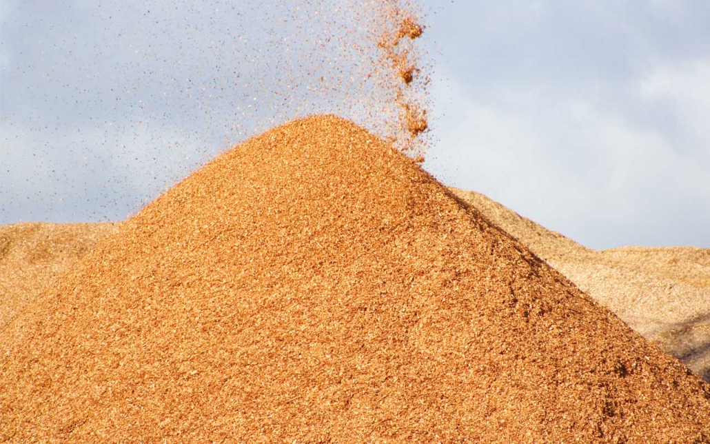 Sciure de bois provenant de la transformation du bois. (Source : https://www.joanolive.com/productes/ )